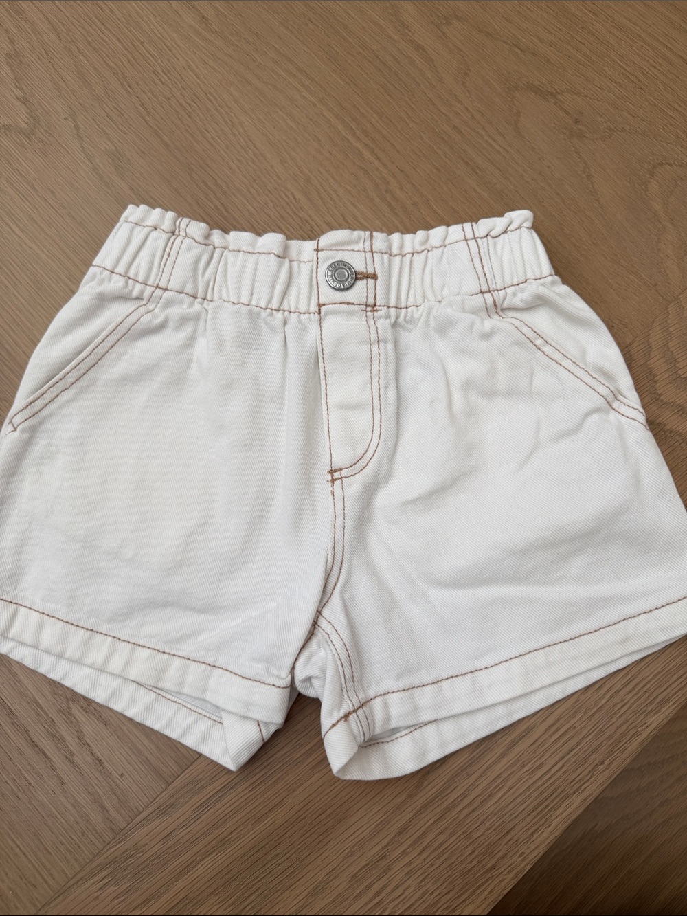 H&M Cream Elastic-Waist Shorts with Contrast Stitching